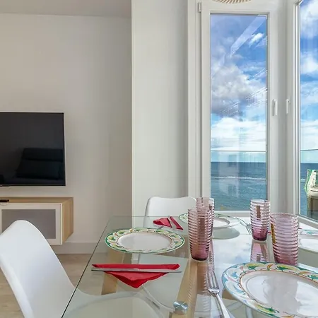 Guestready - Atardecer Canteras Ljones Vistas Al Mar Y Reformado *